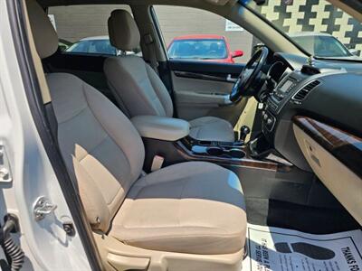 2014 Kia Sorento LX Sport Utility 4D   - Photo 18 - Sacramento, CA 95821