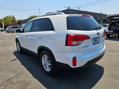 2014 Kia Sorento LX Sport Utility 4D   - Photo 7 - Sacramento, CA 95821