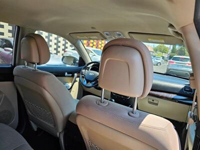 2014 Kia Sorento LX Sport Utility 4D   - Photo 16 - Sacramento, CA 95821