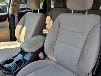 2014 Kia Sorento LX Sport Utility 4D   - Photo 13 - Sacramento, CA 95821