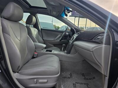 2009 Toyota Camry Hybrid Hybrid Sedan 4D   - Photo 23 - Sacramento, CA 95821