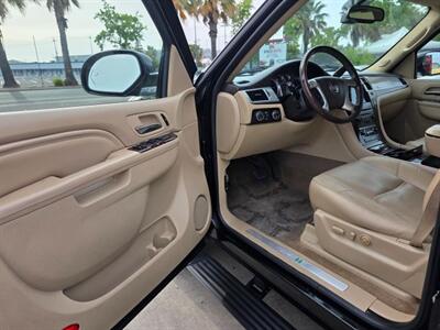 2011 Cadillac Escalade Hybrid Hybrid Sport Utility 4D   - Photo 11 - Sacramento, CA 95821