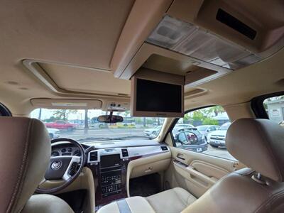 2011 Cadillac Escalade Hybrid Hybrid Sport Utility 4D   - Photo 25 - Sacramento, CA 95821