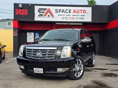 2011 Cadillac Escalade Hybrid Hybrid Sport Utility 4D   - Photo 1 - Sacramento, CA 95821