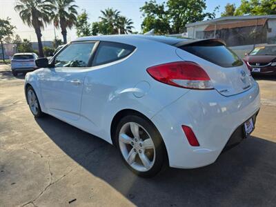 2017 Hyundai VELOSTER Coupe 3D - Photo 8 - Sacramento, CA 95821