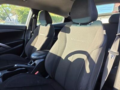 2017 Hyundai VELOSTER Coupe 3D - Photo 12 - Sacramento, CA 95821
