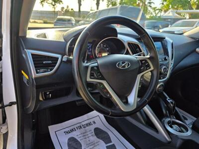 2017 Hyundai VELOSTER Coupe 3D - Photo 13 - Sacramento, CA 95821