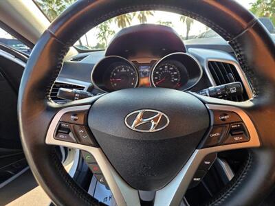 2017 Hyundai VELOSTER Coupe 3D - Photo 22 - Sacramento, CA 95821