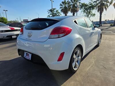 2017 Hyundai VELOSTER Coupe 3D - Photo 6 - Sacramento, CA 95821
