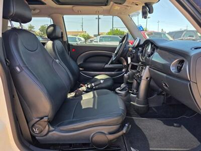 2006 MINI Cooper Hatchback 2D - Photo 21 - Sacramento, CA 95821