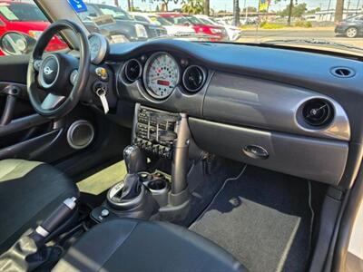 2006 MINI Cooper Hatchback 2D - Photo 23 - Sacramento, CA 95821