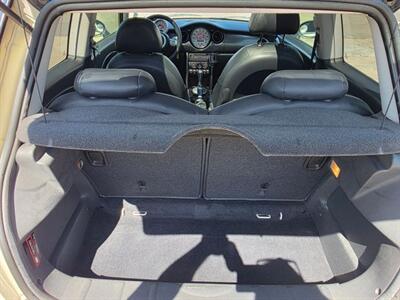 2006 MINI Cooper Hatchback 2D - Photo 19 - Sacramento, CA 95821