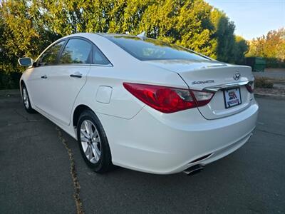 2011 Hyundai Sonata SE 2.0T   - Photo 5 - Sacramento, CA 95815