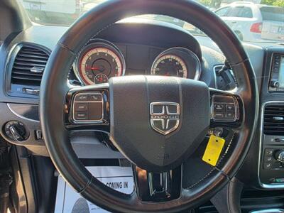 2017 Dodge Grand Caravan SXT Minivan 4D   - Photo 19 - Sacramento, CA 95821