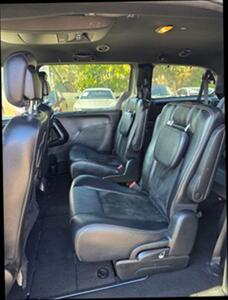 2017 Dodge Grand Caravan SXT Minivan 4D   - Photo 14 - Sacramento, CA 95821