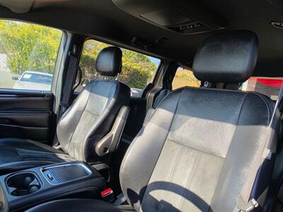 2017 Dodge Grand Caravan SXT Minivan 4D   - Photo 13 - Sacramento, CA 95821