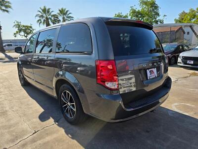 2017 Dodge Grand Caravan SXT Minivan 4D   - Photo 5 - Sacramento, CA 95821