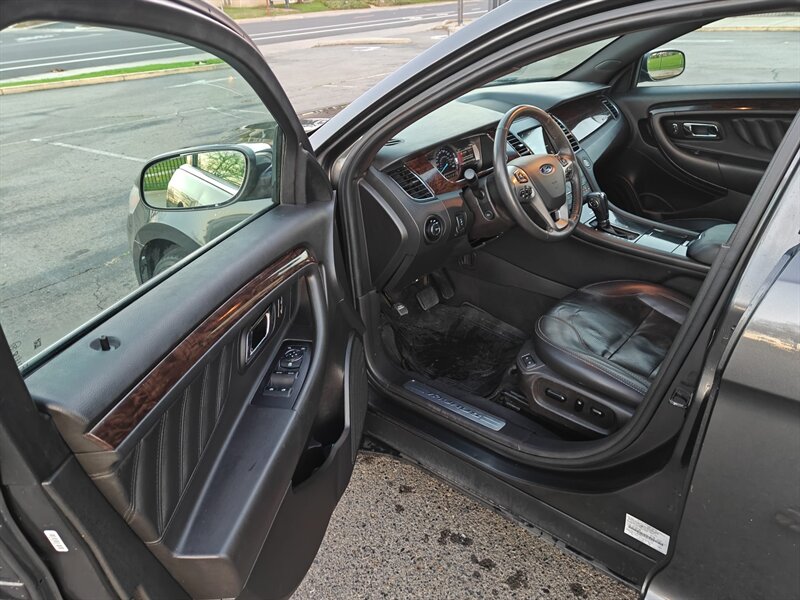 2019 Ford Taurus Limited - Photo 11 - Sacramento, CA 95815