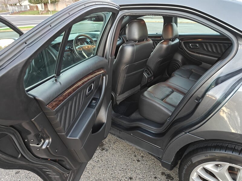 2019 Ford Taurus Limited - Photo 12 - Sacramento, CA 95815