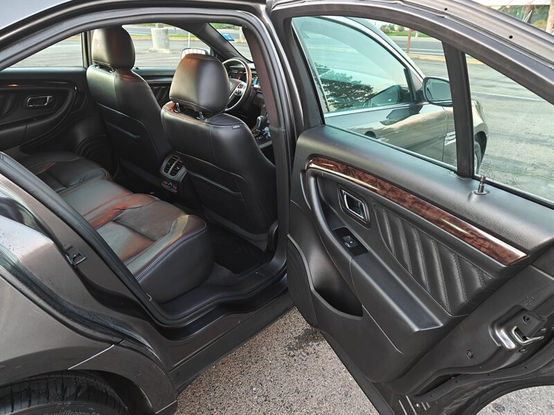 2019 Ford Taurus Limited - Photo 13 - Sacramento, CA 95815