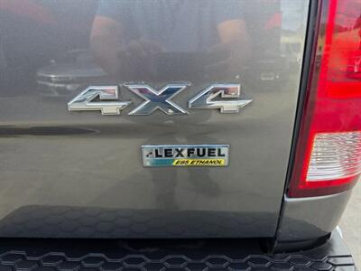 2009 Dodge Ram 1500 SLT Pickup 4D 5 1/2 ft   - Photo 7 - Sacramento, CA 95821