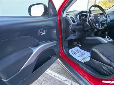 2012 Mitsubishi Outlander SE   - Photo 10 - Sacramento, CA 95815