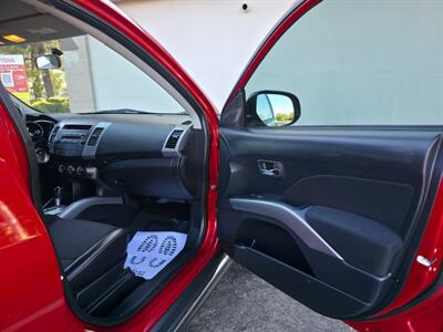 2012 Mitsubishi Outlander SE   - Photo 23 - Sacramento, CA 95815