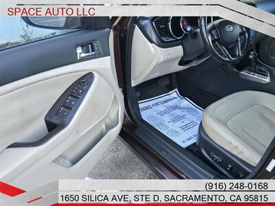 2011 Kia Optima EX Luxury - Photo 10 - Sacramento, CA 95815