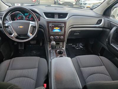 2015 Chevrolet Traverse LT Sport Utility 4D   - Photo 21 - Sacramento, CA 95821