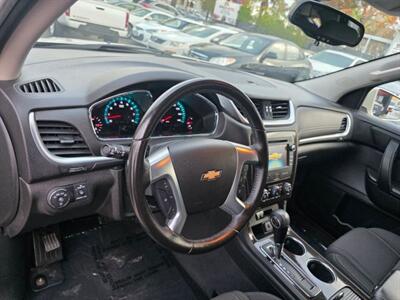 2015 Chevrolet Traverse LT Sport Utility 4D   - Photo 13 - Sacramento, CA 95821