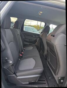 2015 Chevrolet Traverse LT Sport Utility 4D   - Photo 26 - Sacramento, CA 95821