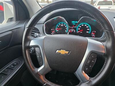 2015 Chevrolet Traverse LT Sport Utility 4D   - Photo 31 - Sacramento, CA 95821