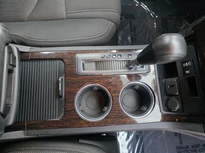 2015 Chevrolet Traverse LT Sport Utility 4D   - Photo 30 - Sacramento, CA 95821