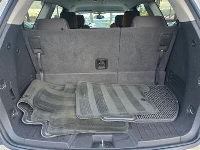 2015 Chevrolet Traverse LT Sport Utility 4D   - Photo 33 - Sacramento, CA 95821