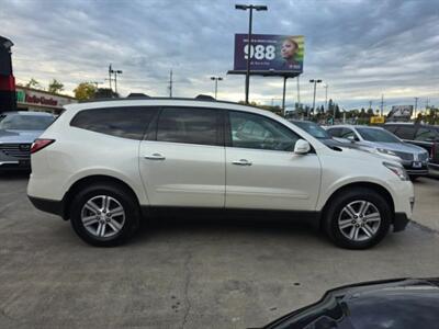 2015 Chevrolet Traverse LT Sport Utility 4D   - Photo 8 - Sacramento, CA 95821