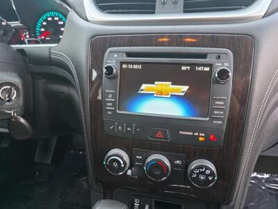 2015 Chevrolet Traverse LT Sport Utility 4D   - Photo 29 - Sacramento, CA 95821