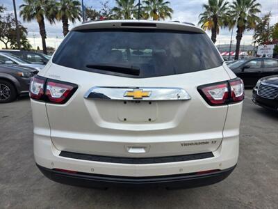2015 Chevrolet Traverse LT Sport Utility 4D   - Photo 6 - Sacramento, CA 95821