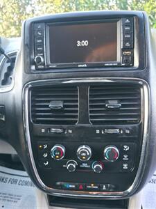 2016 Dodge Grand Caravan SXT   - Photo 15 - Sacramento, CA 95815