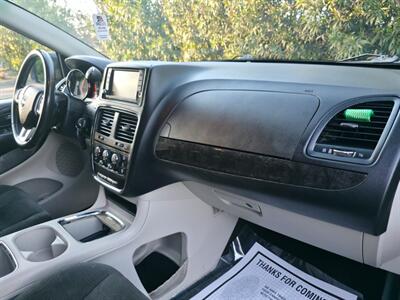 2016 Dodge Grand Caravan SXT   - Photo 20 - Sacramento, CA 95815