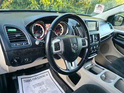 2016 Dodge Grand Caravan SXT   - Photo 12 - Sacramento, CA 95815
