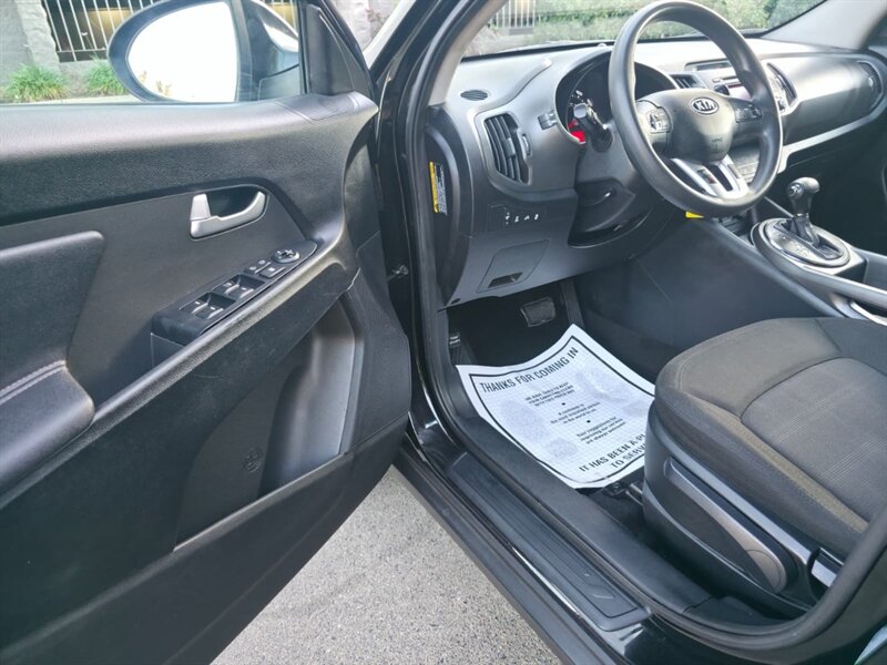 2012 Kia Sportage LX - Photo 16 - Sacramento, CA 95815