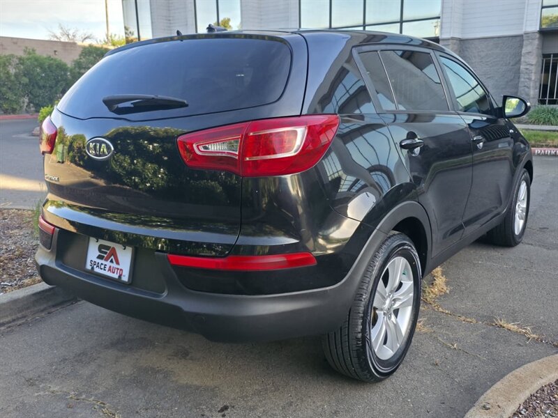 2012 Kia Sportage LX - Photo 5 - Sacramento, CA 95815