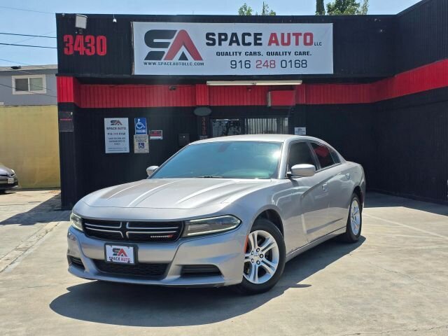 2016 Dodge Charger SE Sedan 4D  