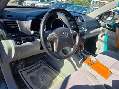 2008 Toyota Highlander Hybrid Hybrid Sport Utility 4D   - Photo 13 - Sacramento, CA 95821