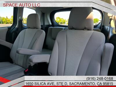 2015 Mazda Mazda5 Touring   - Photo 18 - Sacramento, CA 95815