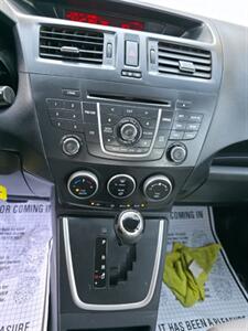 2015 Mazda Mazda5 Touring   - Photo 14 - Sacramento, CA 95815