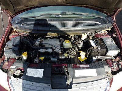 2001 Chrysler Town and Country Limited   - Photo 21 - Las Vegas, NV 89118