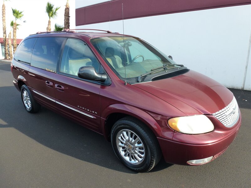2001 Chrysler Town and Country Limited - Photo 1 - Las Vegas, NV 89118