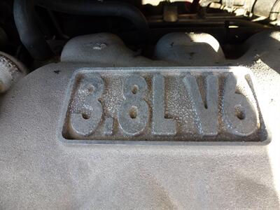 2001 Chrysler Town and Country Limited   - Photo 22 - Las Vegas, NV 89118