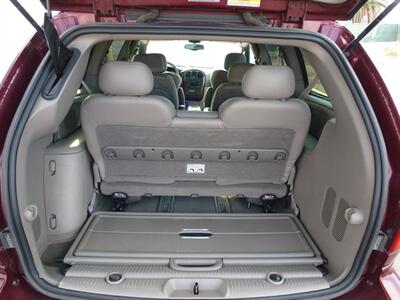 2001 Chrysler Town and Country Limited   - Photo 10 - Las Vegas, NV 89118